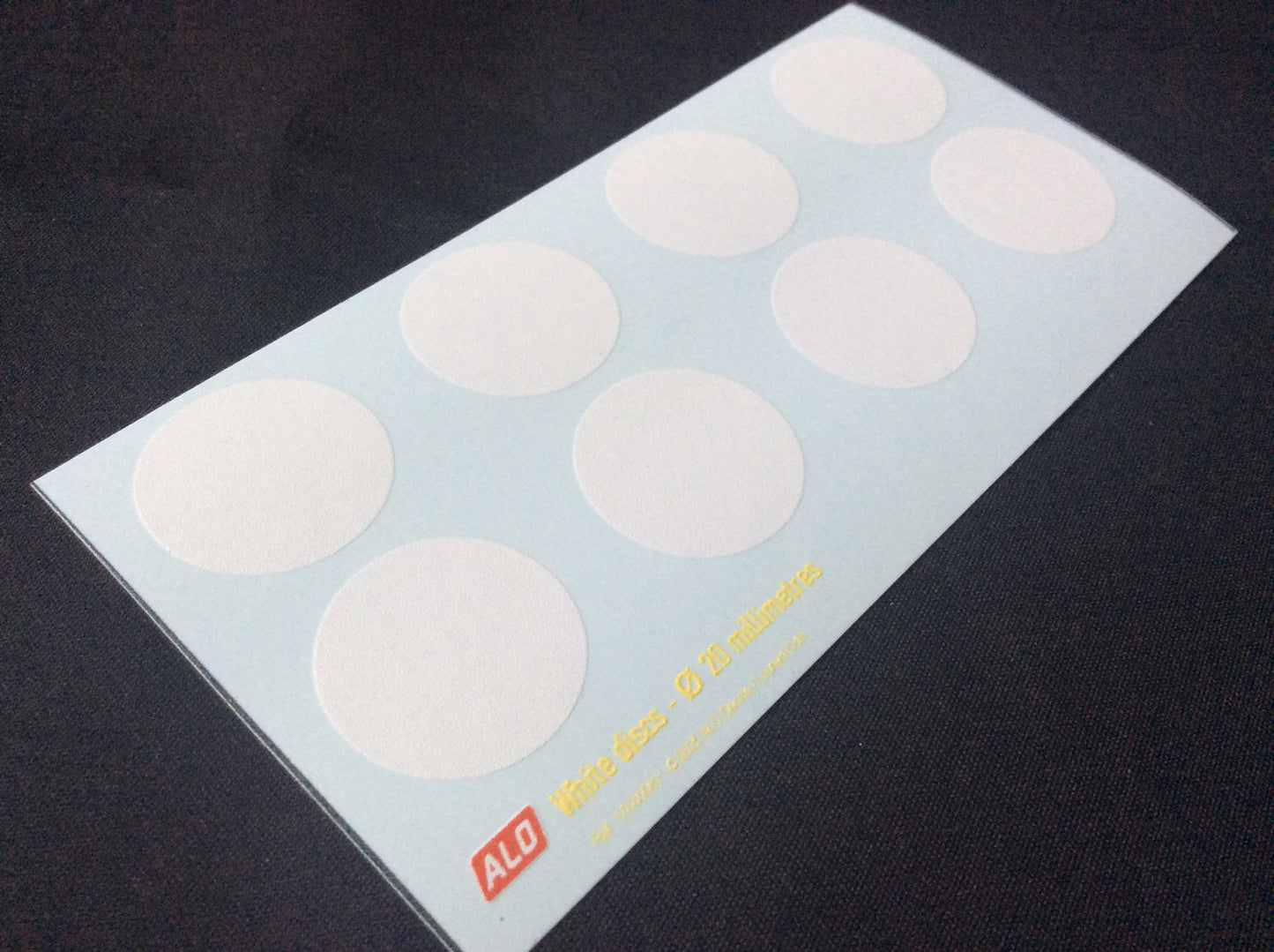 WHITE DISCS - 1:43, 1:32, 1:24, 1:18 DECALS