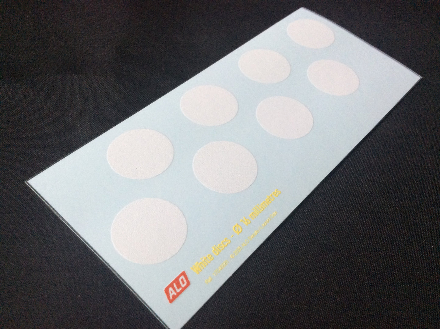 WHITE DISCS - 1:43, 1:32, 1:24, 1:18 DECALS