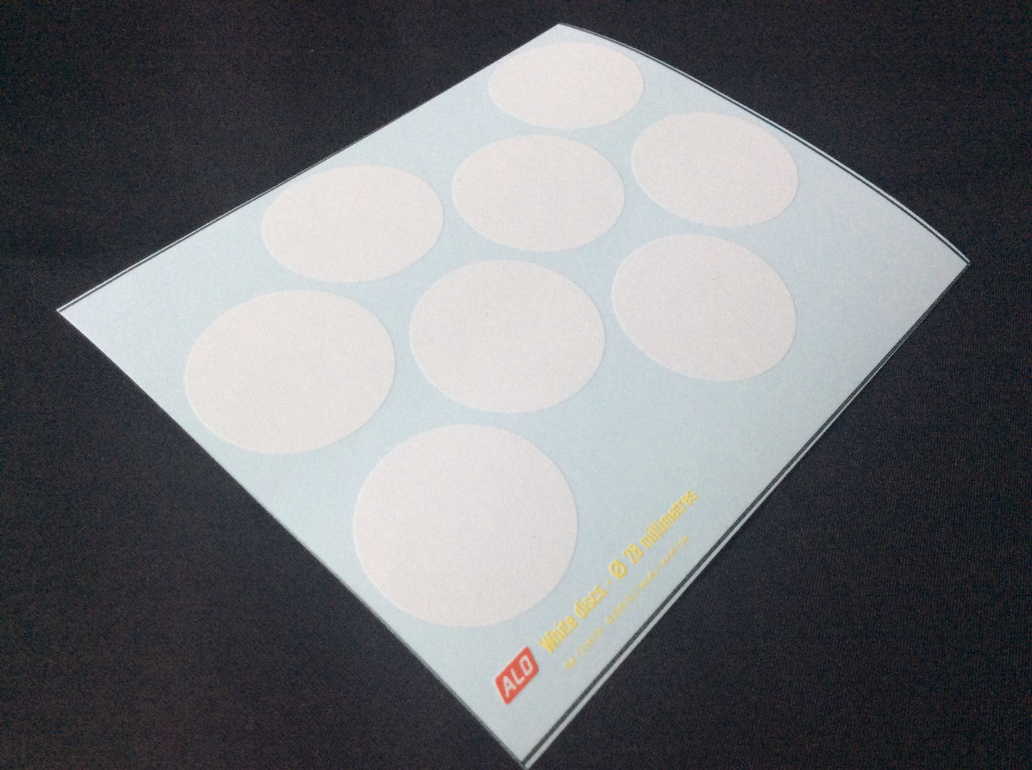 WHITE DISCS - 1:43, 1:32, 1:24, 1:18 DECALS